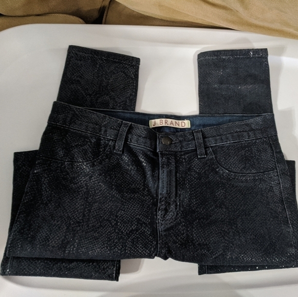 𝅺J Brand Super Skinny Indigo Boa Dark Wash Jeans - size 29 - 30" Inseam - Picture 1 of 7